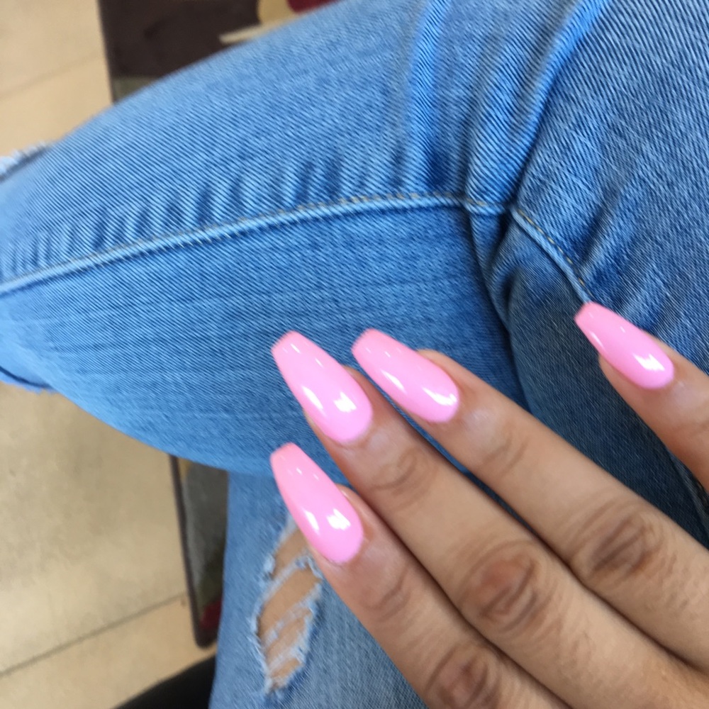 Meet your Posher, Simara